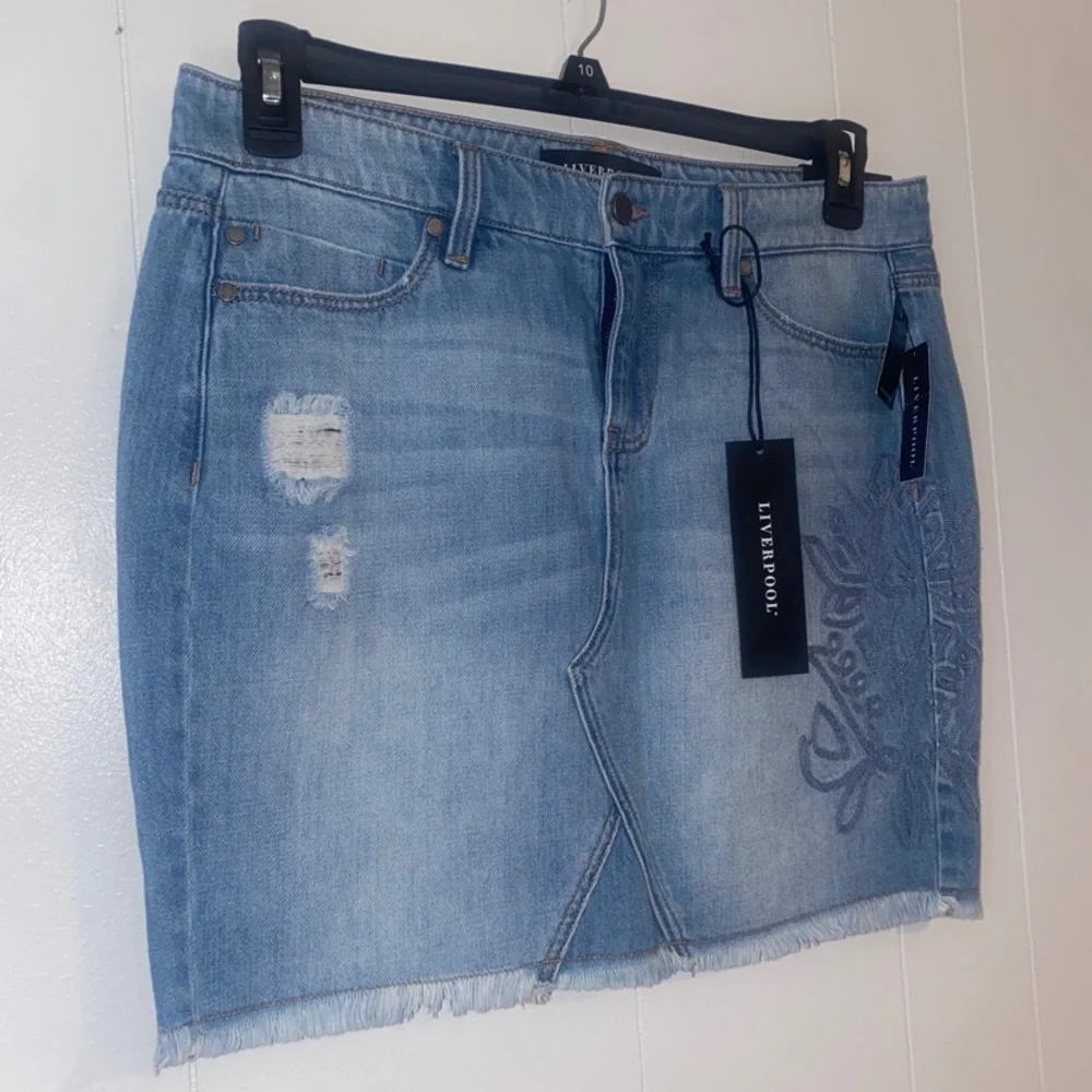 NWT Liverpool Denim Skirt 6 - Picture 2 of 7